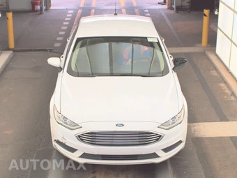 2017 Ford Fusion S – miniatura 2