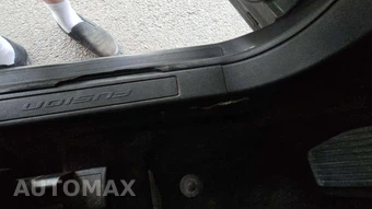 2017 Ford Fusion S - miniatura 31