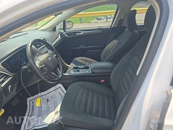 2017 Ford Fusion S – miniatura 7