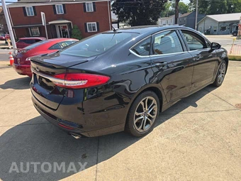 2017 Ford Fusion S – miniatura 3