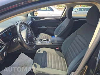 2017 Ford Fusion S – miniatura 6
