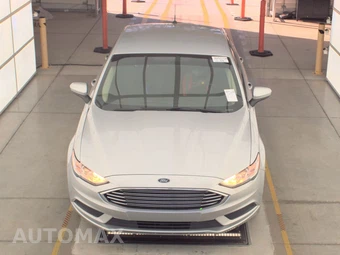 2017 Ford Fusion S – miniatura 2