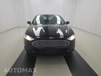 2017 Ford Fusion SE – miniatura 2