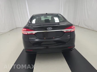 2017 Ford Fusion SE – miniatura 5