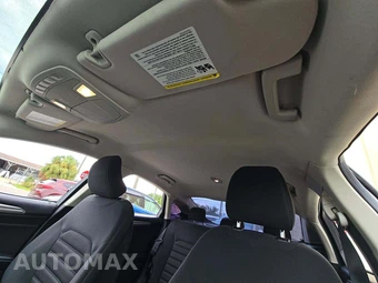 2017 Ford Fusion SE – miniatura 11