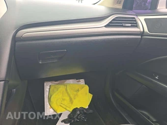 2017 Ford Fusion SE – miniatura 19