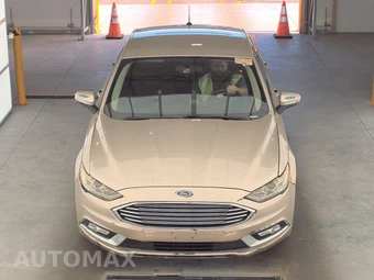 2017 Ford Fusion SE – miniatura 2