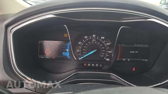 2017 Ford Fusion SE – miniatura 18