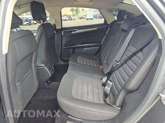 2017 Ford Fusion SE - miniatura 13