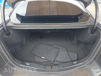 2017 Ford Fusion SE - miniatura 16