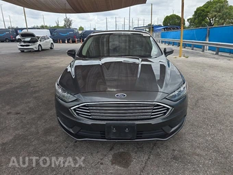 2017 Ford Fusion SE - miniatura 2