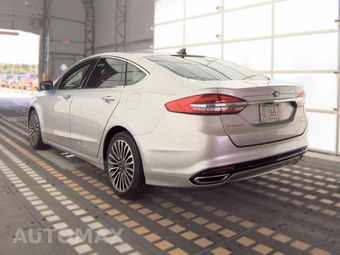 2017 Ford Fusion SE – miniatura 6