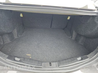 2017 Ford Fusion SE – miniatura 16