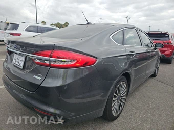 2017 Ford Fusion SE – miniatura 4