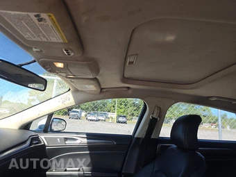 2017 Ford Fusion SE – miniatura 17