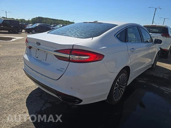 2017 Ford Fusion SE – miniatura 4