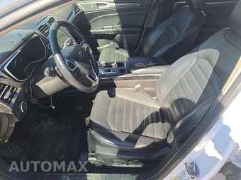 2017 Ford Fusion SE – miniatura 7