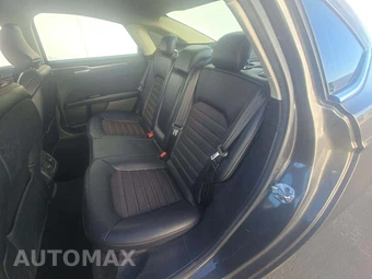 2017 Ford Fusion SE - miniatura 10