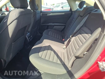 2017 Ford Fusion SE – miniatura 13