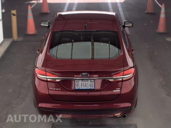 2017 Ford Fusion SE – miniatura 5