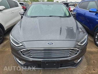 2017 Ford Fusion SE – miniatura 2