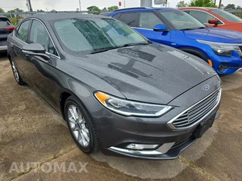 2017 Ford Fusion SE – miniatura 3