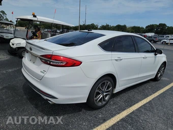 2017 Ford Fusion SE – miniatura 4