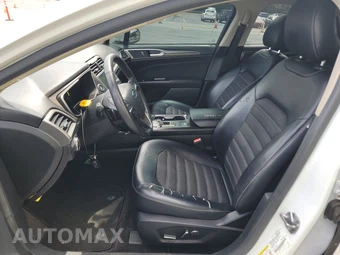 2017 Ford Fusion SE – miniatura 7