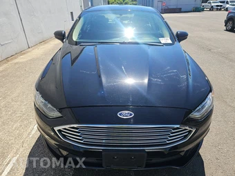 2017 Ford Fusion SE – miniatura 2