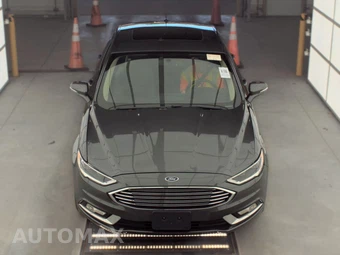 2017 Ford Fusion SE – miniatura 2
