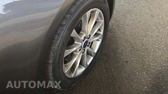 2017 Ford Fusion SE – miniatura 25
