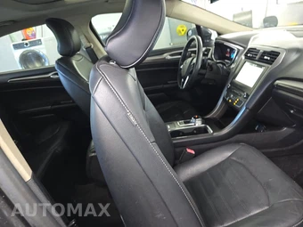 2017 Ford Fusion SE – miniatura 8