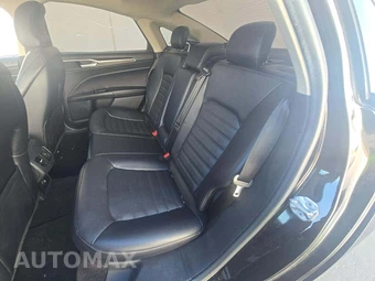 2017 Ford Fusion SE - miniatura 10