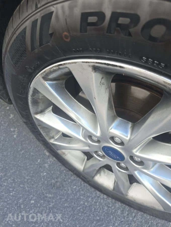 2017 Ford Fusion SE - miniatura 24