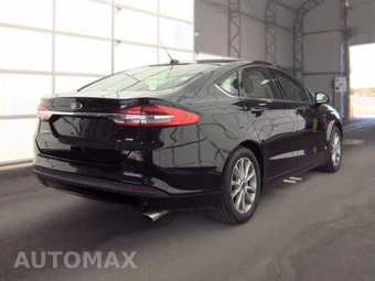 2017 Ford Fusion SE - miniatura 4