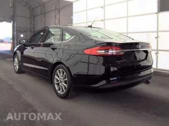2017 Ford Fusion SE - miniatura 6