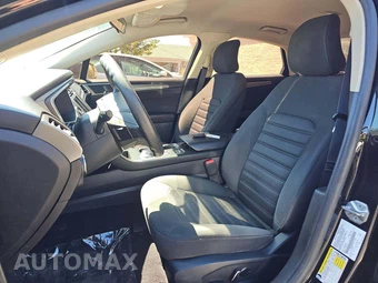 2017 Ford Fusion SE – miniatura 6