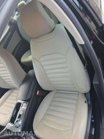 2017 Ford Fusion SE – miniatura 3