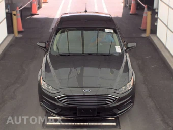 2017 Ford Fusion SE – miniatura 2