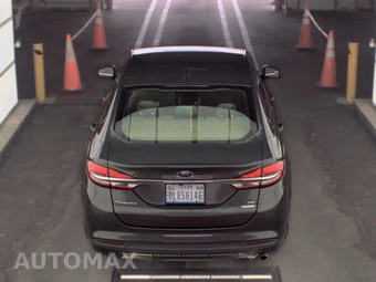 2017 Ford Fusion SE – miniatura 5