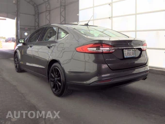 2017 Ford Fusion SE – miniatura 6