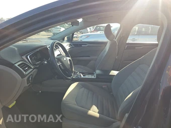 2017 Ford Fusion SE – miniatura 7