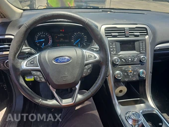 2017 Ford Fusion SE – miniatura 11