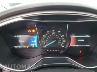 2017 Ford Fusion SE – miniatura 12