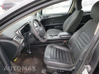 2017 Ford Fusion SE – miniatura 7