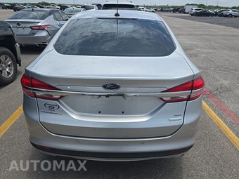 2017 Ford Fusion SE – miniatura 5