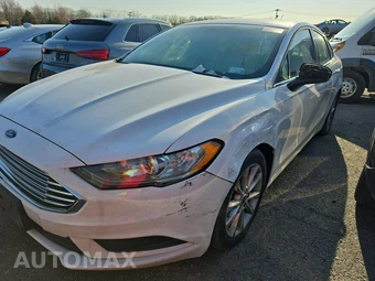 2017 Ford Fusion SE - miniatura 4