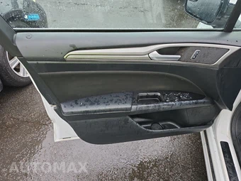 2017 Ford Fusion SE - miniatura 5