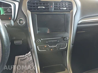 2017 Ford Fusion SE – miniatura 11