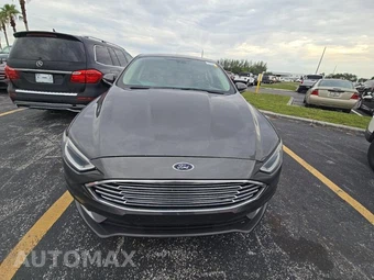 2017 Ford Fusion SE - miniatura 3